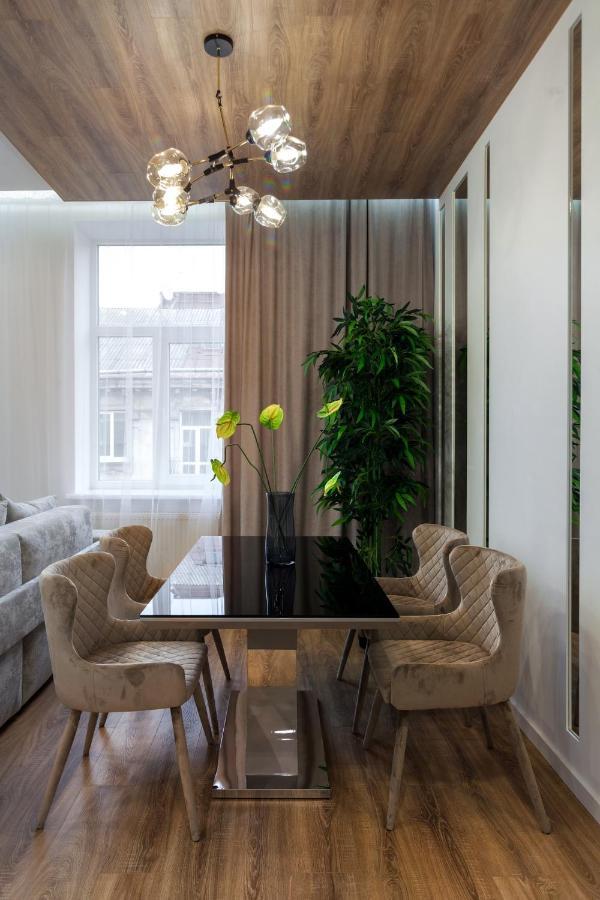 Royal Vip Apartment On Franka 14 Lemberg Exterior foto